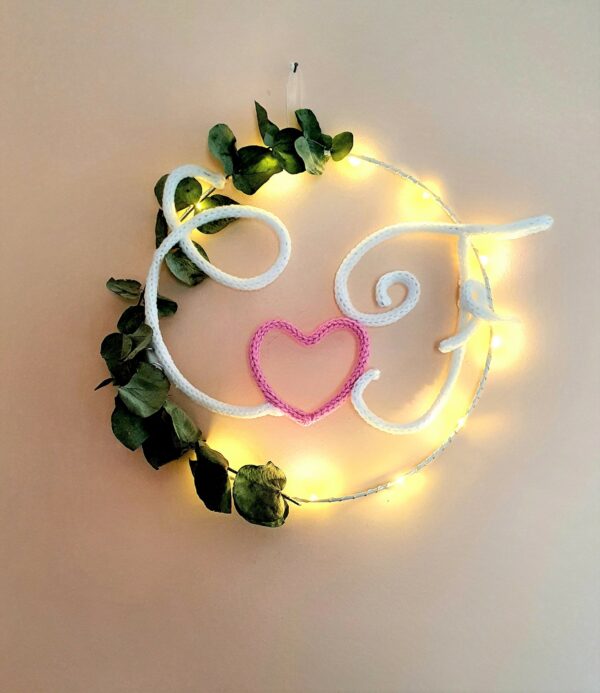 Couronne de fleurs Initiale